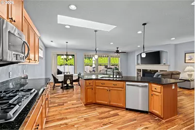 1394 NE 17th Ave, Canby, OR 97013 - Photo 16