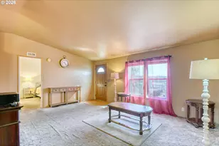 3022 SW River View Dr, Pendleton, OR 97801 - Photo 6