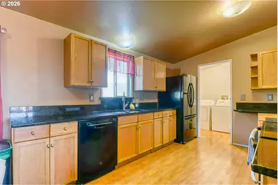 3022 SW River View Dr, Pendleton, OR 97801 - Photo 8