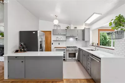 6467 SE 135th Ave, Portland, OR 97236 - Photo 10