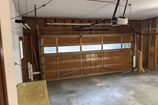 815 NW Battaglia Ave, Gresham, OR 97030 - Photo 32