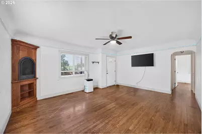 790 SE 1st St, Gresham, OR 97080 - Photo 4