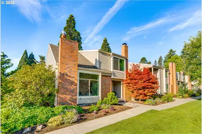 1796 Bonniebrae Dr, Lake Oswego, OR 97034 - Photo 1