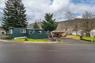 162 Saddle Butte Ln, Roseburg, OR 97470 - Photo 10