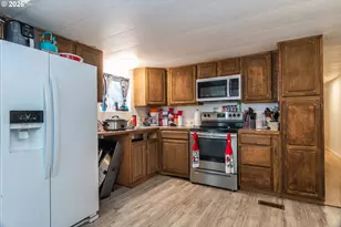 162 Saddle Butte Ln, Roseburg, OR 97470 - Photo 4