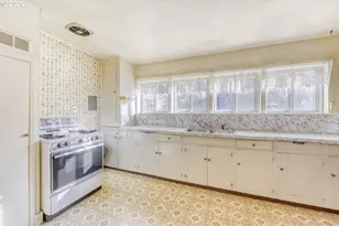 3006 N Willis Blvd, Portland, OR 97217 - Photo 2