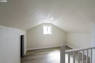 810 Johnson Ave, Cottage Grove, OR 97424 - Photo 8