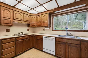 919 Cascade Dr, Longview, WA 98632 - Photo 6