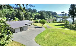 94475 Golf Course Ln, North Bend, OR 97459 - Photo 30