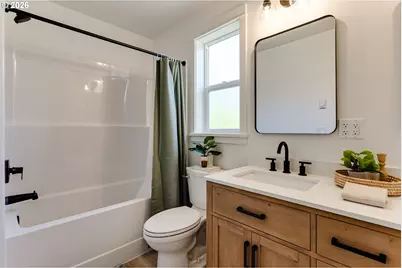813 Horn Ln, Eugene, OR 97402 - Photo 22