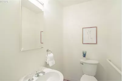 15639 NW Clubhouse Dr, Portland, OR 97229 - Photo 14