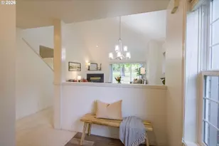 15639 NW Clubhouse Dr, Portland, OR 97229 - Photo 2