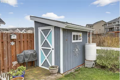 3934 N Boomer Dr, Newberg, OR 97132 - Photo 40