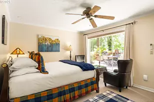 49198 McKenzie Hwy, Vida, OR 97488 - Photo 36