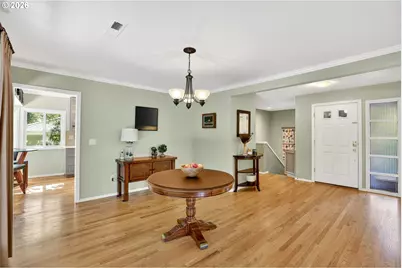 1620 SW Maplecrest Dr, Portland, OR 97219 - Photo 8