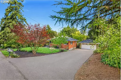 1620 SW Maplecrest Dr, Portland, OR 97219 - Photo 1