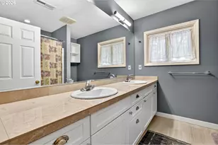 1620 SW Maplecrest Dr, Portland, OR 97219 - Photo 26