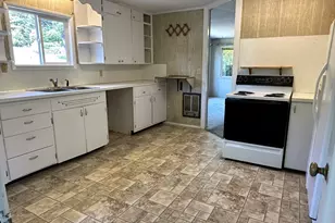11792 Orchard Ave, Mapleton, OR 97453 - Photo 4