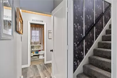 1210 8th Ave, Longview, WA 98632 - Photo 14