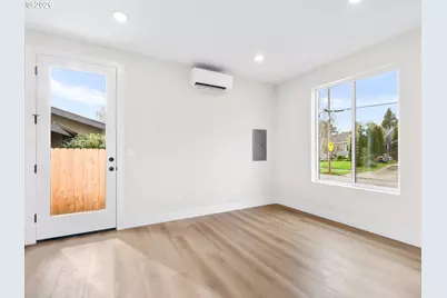 3138 NE 72nd Ave, Portland, OR 97213 - Photo 8