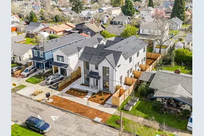 3138 NE 72nd Ave, Portland, OR 97213 - Photo 2