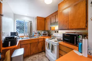 3781 Kincaid St, Eugene, OR 97405 - Photo 28