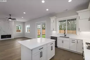 15241 S E Towers Ter, Milwaukie, OR 97267 - Photo 6