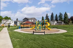 15241 S E Towers Ter, Milwaukie, OR 97267 - Photo 30