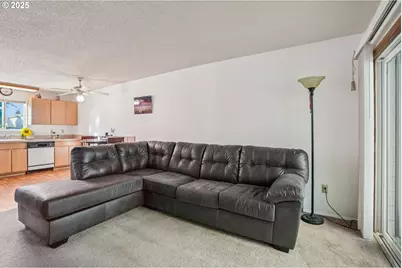 2710 SE 138th Ave #47, Portland, OR 97236 - Photo 6