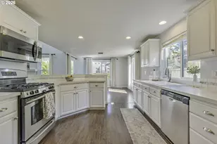 4729 SE Montego Dr, Hillsboro, OR 97123 - Photo 6