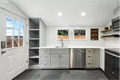 3144 NE 103rd Pl, Portland, OR 97220 - Photo 16