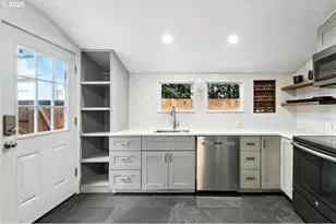 3144 NE 103rd Pl, Portland, OR 97220 - Photo 16