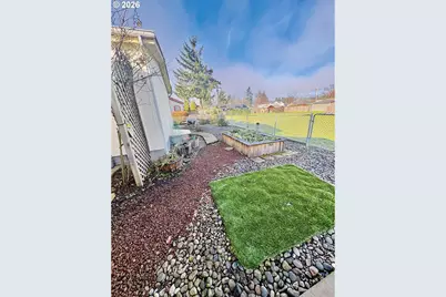 510 Patrick Loop, Cottage Grove, OR 97424 - Photo 6