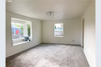 1699 Pine St, Florence, OR 97439 - Photo 10