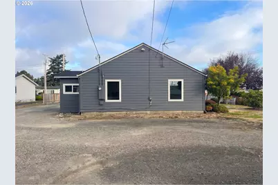 1699 Pine St, Florence, OR 97439 - Photo 6