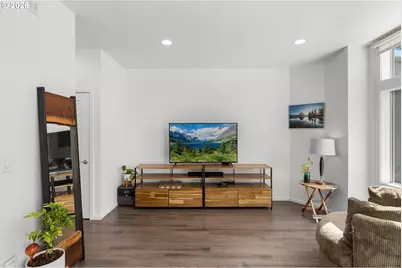 1235 N Morgan St, Portland, OR 97217 - Photo 6