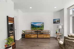 1235 N Morgan St, Portland, OR 97217 - Photo 6