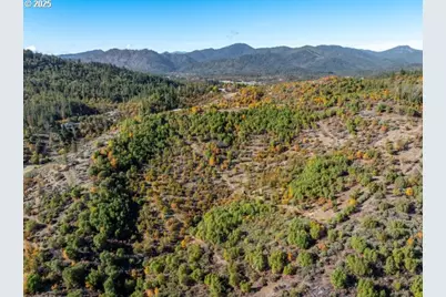 18922 Antioch Rd, White City, OR 97503 - Photo 4