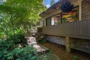 13900 Sundeleaf Dr, Lake Oswego, OR 97034 - Photo 4