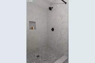 3817 NE 11th Ave, Portland, OR 97212 - Photo 18