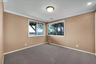 952 Summit Blvd, Springfield, OR 97477 - Photo 26