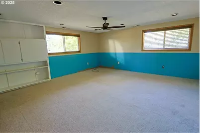 60031 Fairview Rd, Coquille, OR 97423 - Photo 16