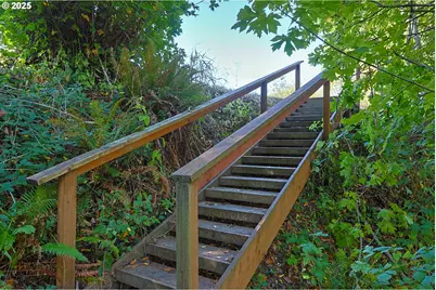 60031 Fairview Rd, Coquille, OR 97423 - Photo 32