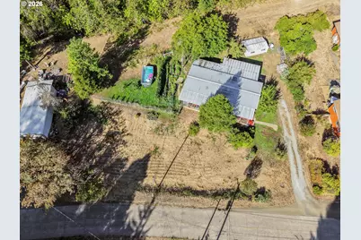 754 S Main St, Canyonville, OR 97417 - Photo 40