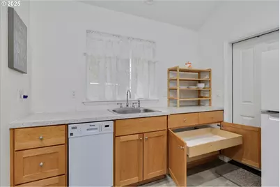 64604 E Sandy River Ln, Mount Hood Village, OR 97049 - Photo 10