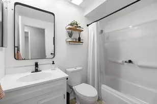 8610 SW Indian Hill Ln, Beaverton, OR 97008 - Photo 28
