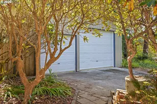 95048 Timber Park Ln, Coos Bay, OR 97420 - Photo 2
