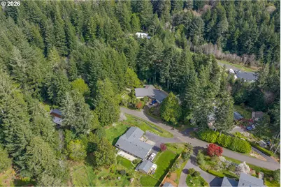 95048 Timber Park Ln, Coos Bay, OR 97420 - Photo 4