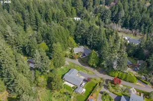 95048 Timber Park Ln, Coos Bay, OR 97420 - Photo 4