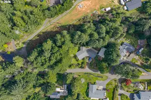 95048 Timber Park Ln, Coos Bay, OR 97420 - Photo 8